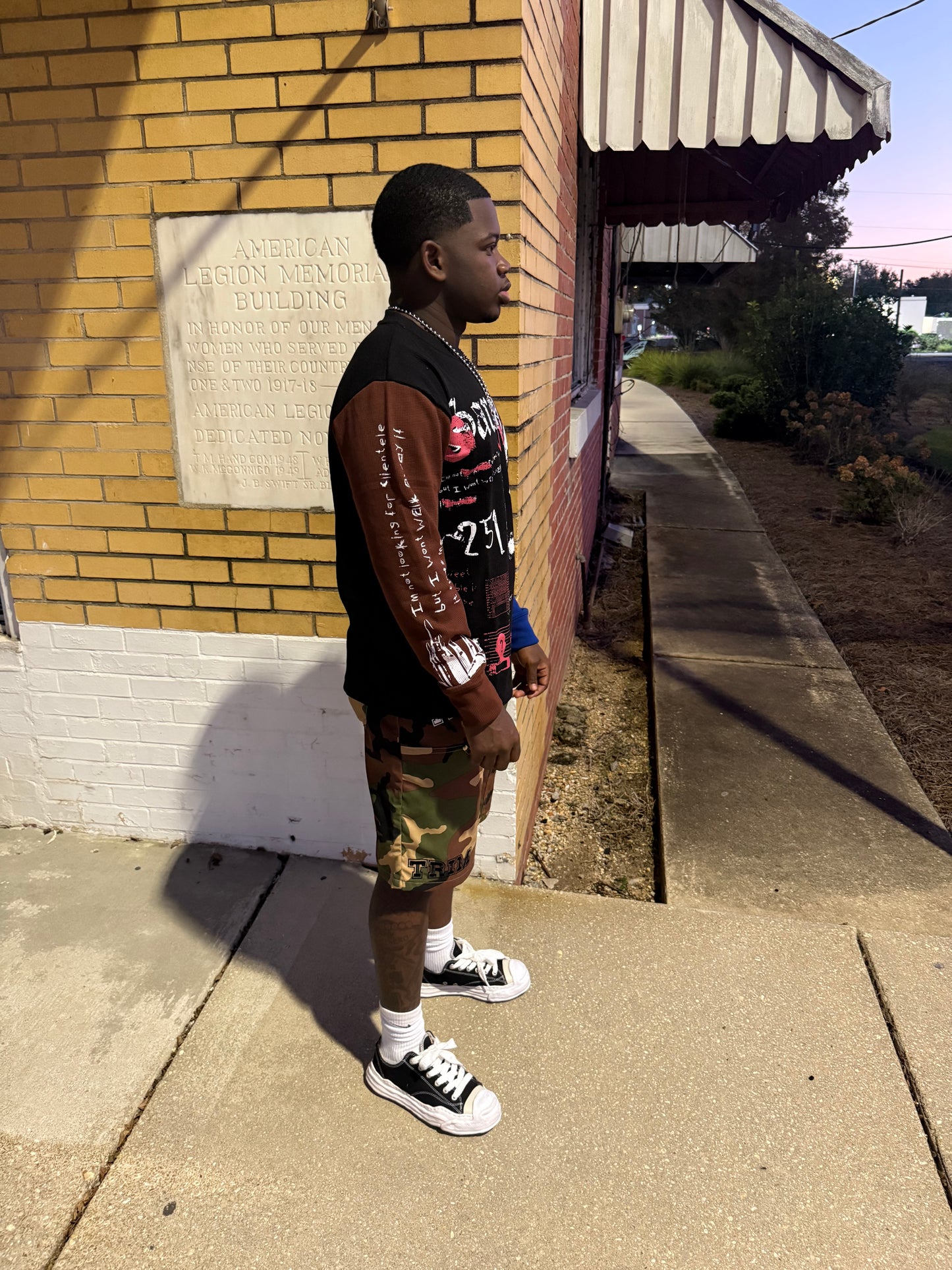 Saran Wrapped Thermal Black Brown Blue